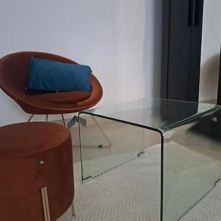 Door 51 펜션 Saint Julian's