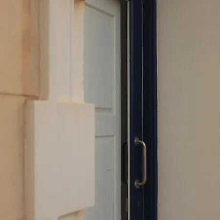 Door 51 Saint Julian's